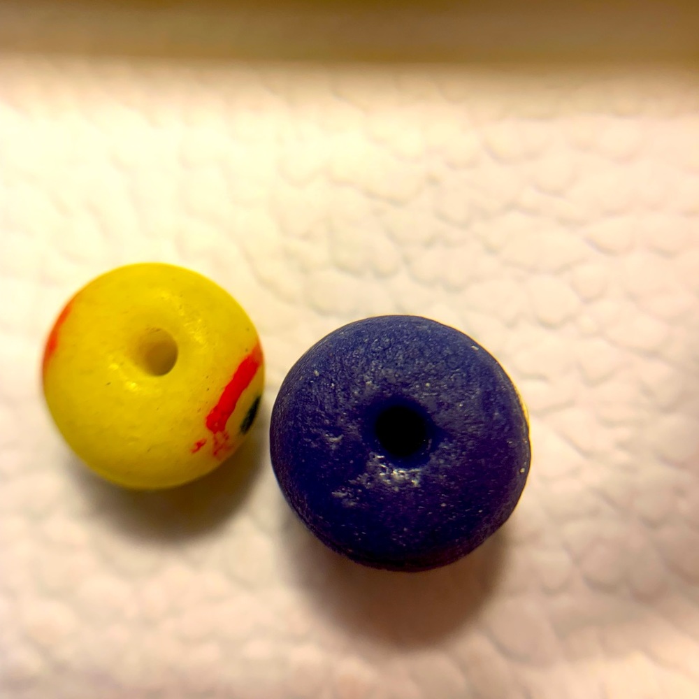Assorted Glass Beads - Picture 5 of 8